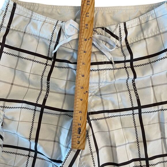 Quiksilver Mens White Cream Brown Plaid Surf Beach Boardshorts Size 31 - Picture 5 of 7
